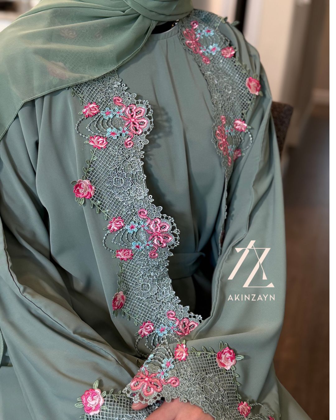Aaliyah Floral Abaya