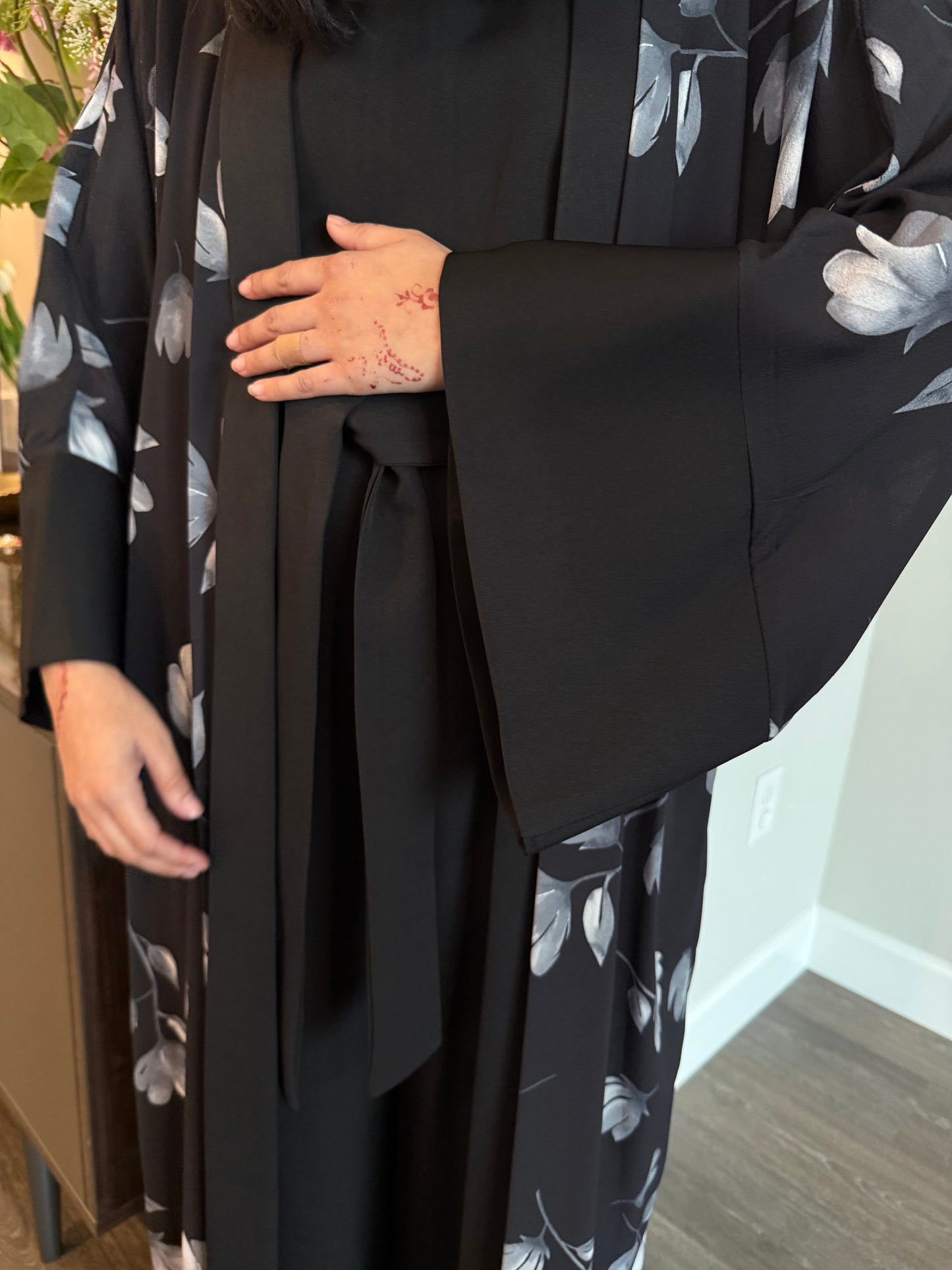 Neha Kimono set