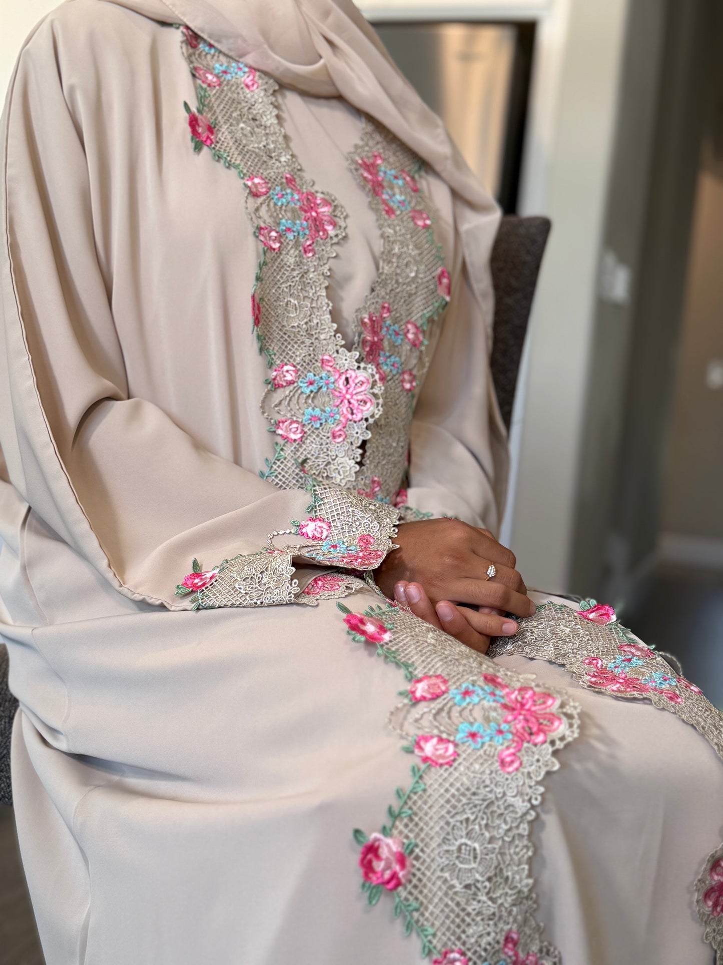 Aaliyah Floral Abaya